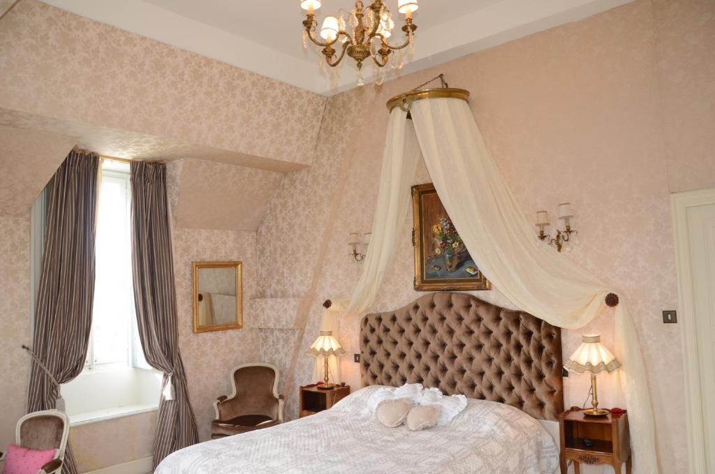 Chateau d'Urbilhac Lamastre Quarto foto